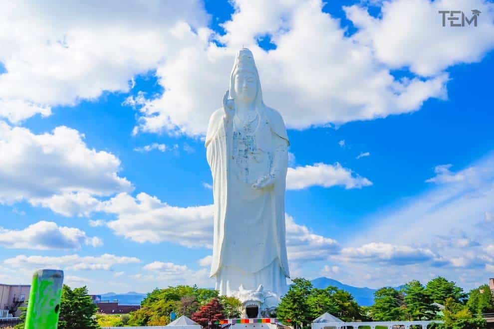 Largest statues in the word you will like to read about Sendai-Daikannon